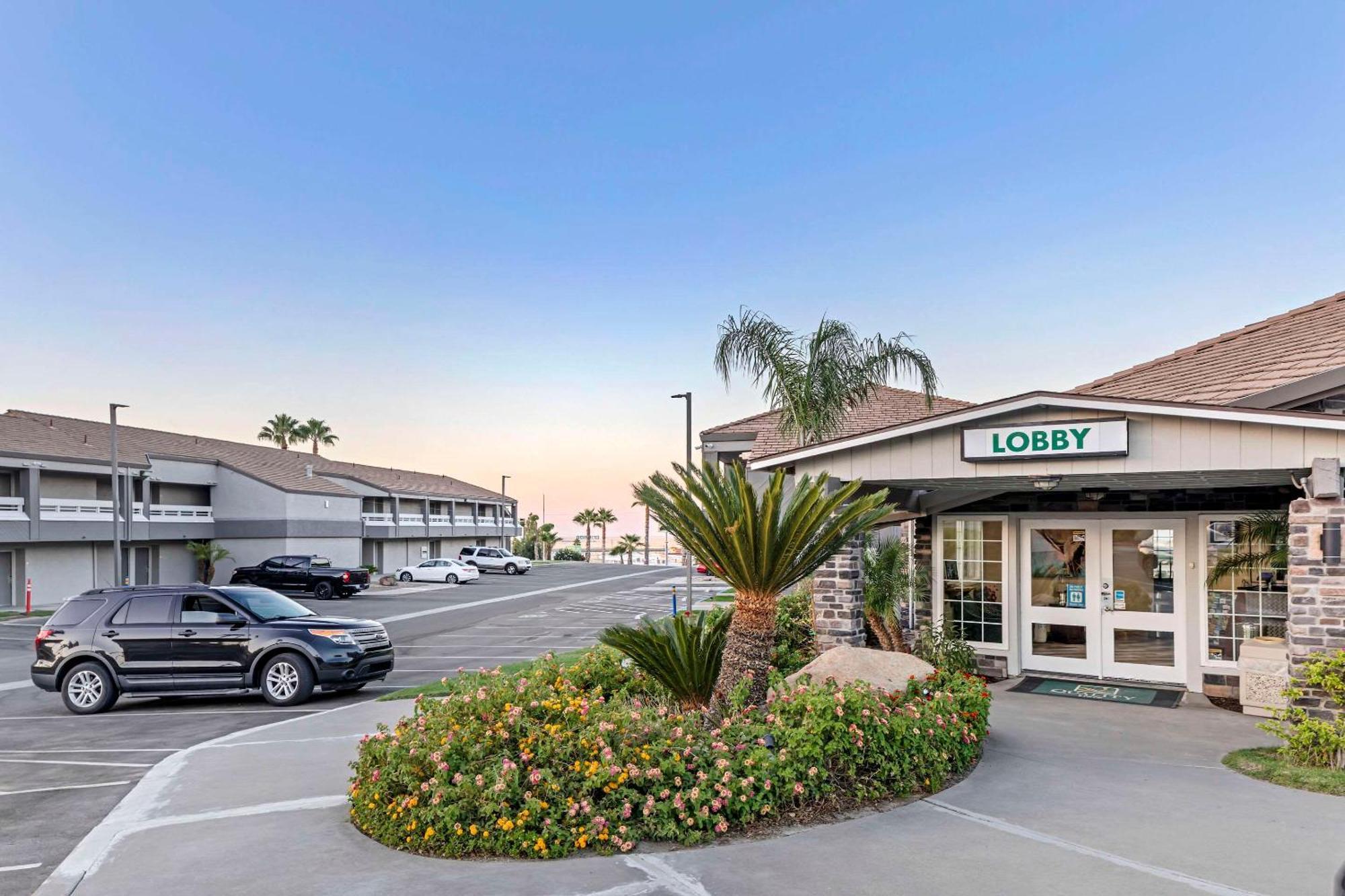 Quality Inn Kettleman City Near Hwy 41 Zewnętrze zdjęcie